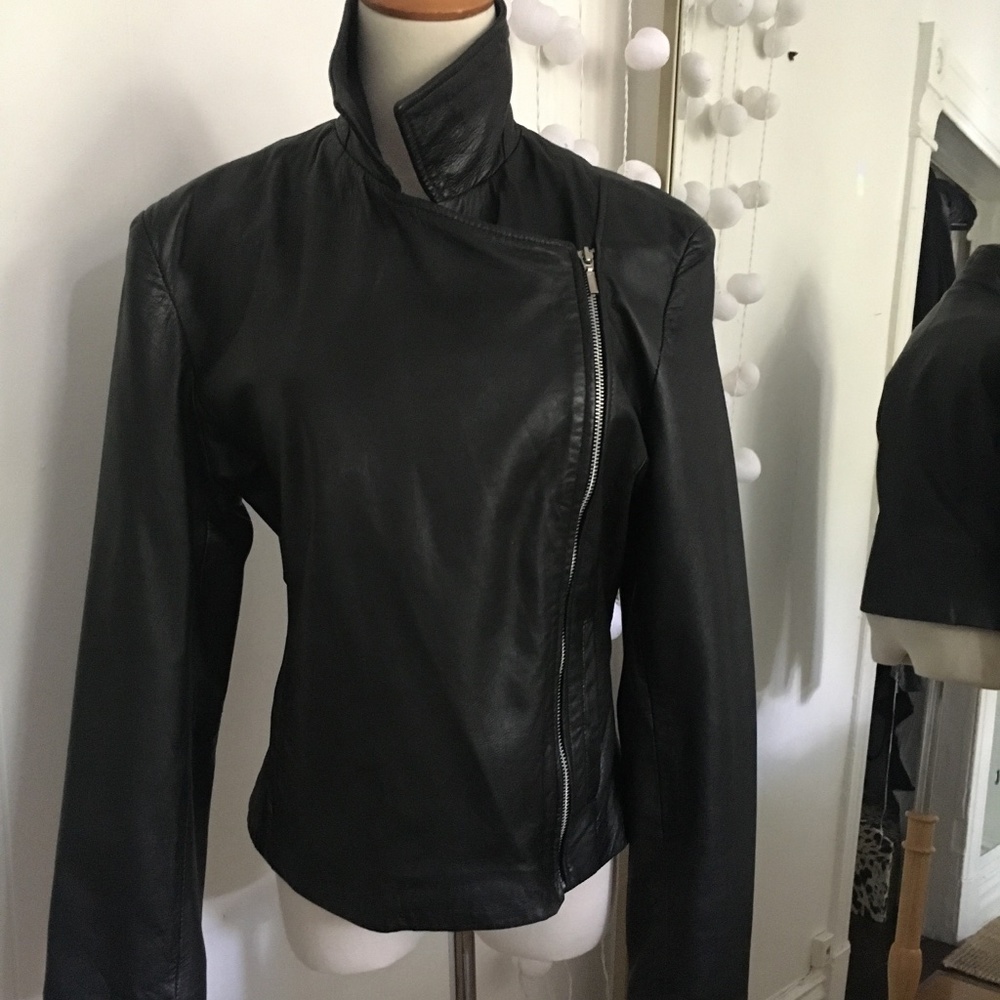 Nicole Miller Black leather jacket size medium